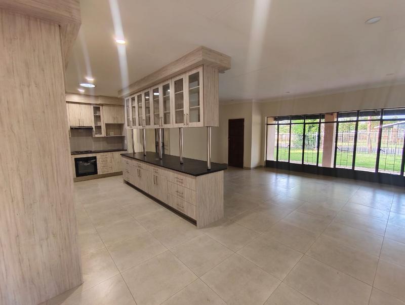 4 Bedroom Property for Sale in Sinoville Gauteng