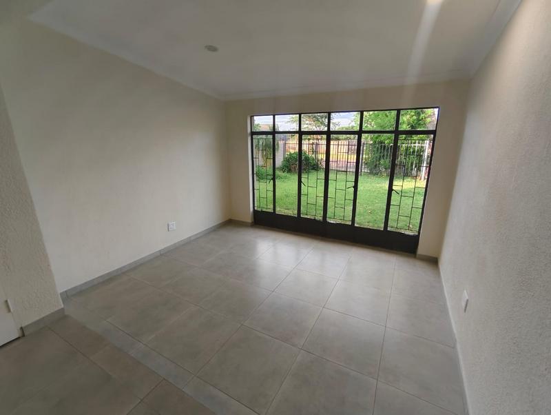 4 Bedroom Property for Sale in Sinoville Gauteng