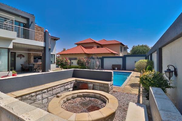 5 Bedroom Property for Sale in Helderwyk Gauteng