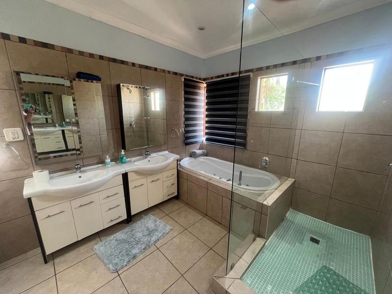 To Let 4 Bedroom Property for Rent in Sterrewag Gauteng