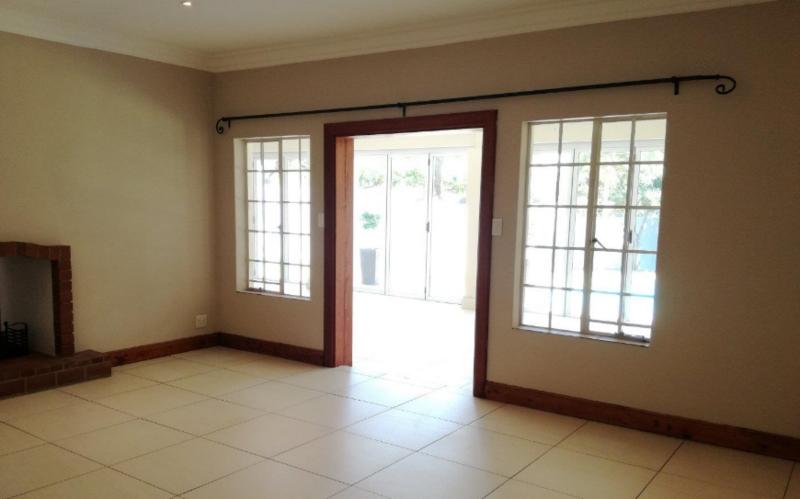 To Let 5 Bedroom Property for Rent in Waterkloof Ridge Gauteng