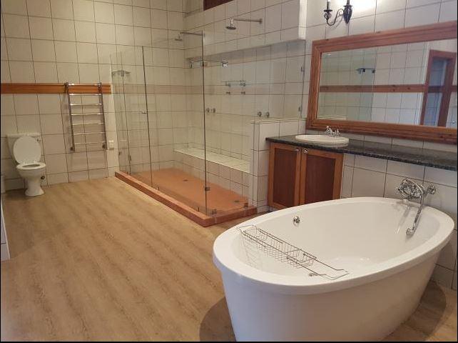 To Let 5 Bedroom Property for Rent in Waterkloof Ridge Gauteng