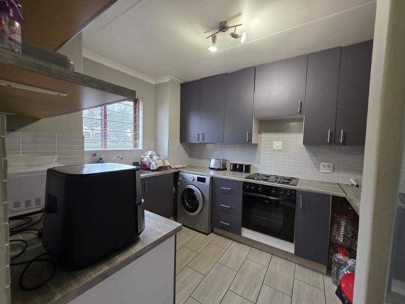 2 Bedroom Property for Sale in Sunninghill Gauteng