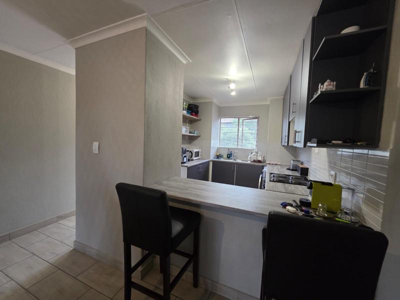 2 Bedroom Property for Sale in Sunninghill Gauteng