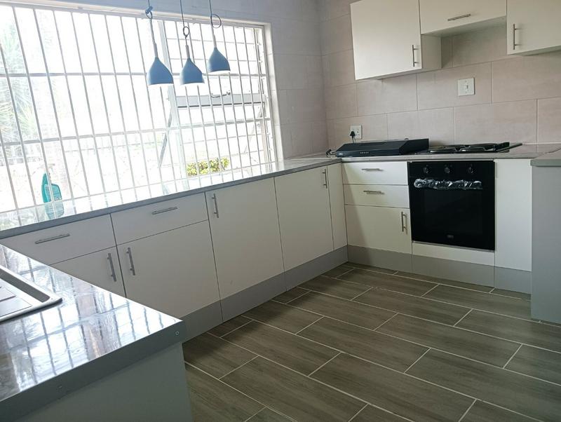 To Let 4 Bedroom Property for Rent in Kenmare Gauteng