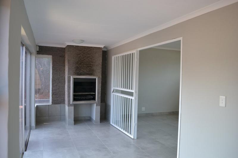 To Let 4 Bedroom Property for Rent in Kenmare Gauteng