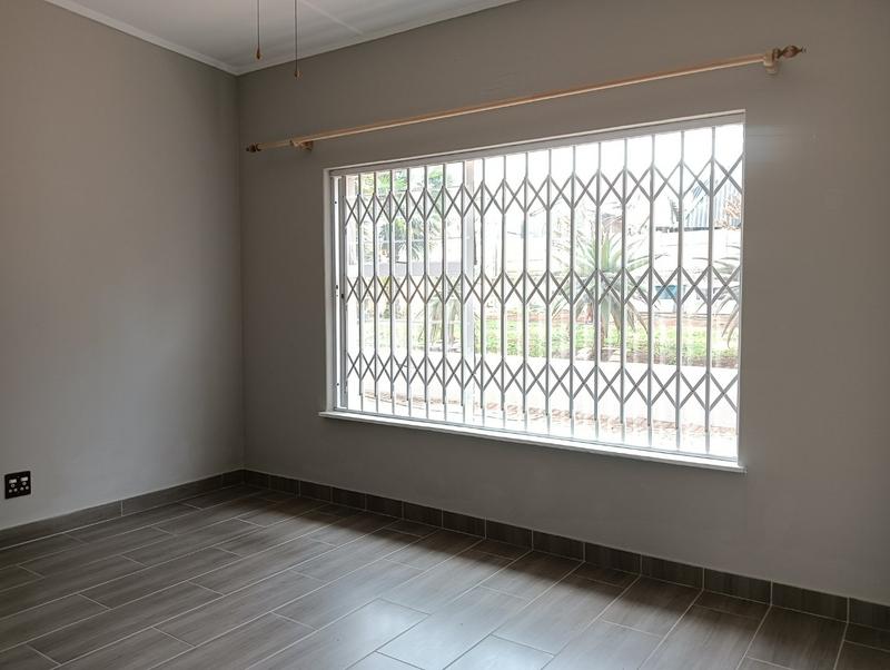 To Let 4 Bedroom Property for Rent in Kenmare Gauteng