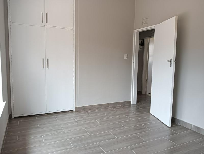 To Let 4 Bedroom Property for Rent in Kenmare Gauteng