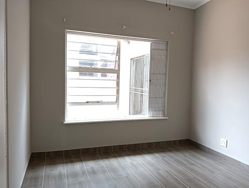 To Let 4 Bedroom Property for Rent in Kenmare Gauteng