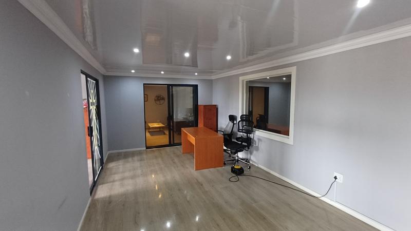 To Let commercial Property for Rent in Hennopspark Gauteng