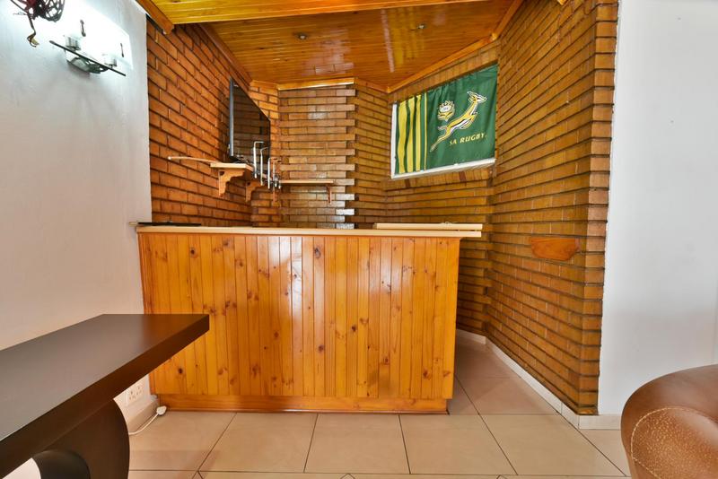 5 Bedroom Property for Sale in Glenvista Gauteng