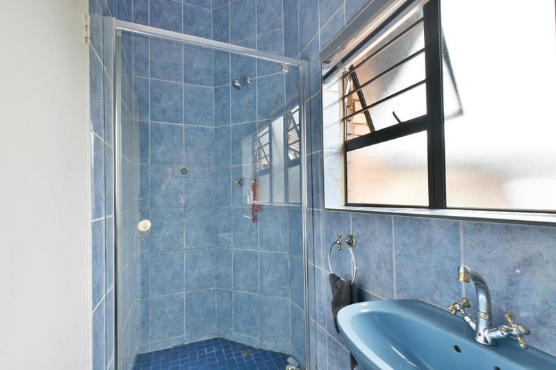 5 Bedroom Property for Sale in Glenvista Gauteng