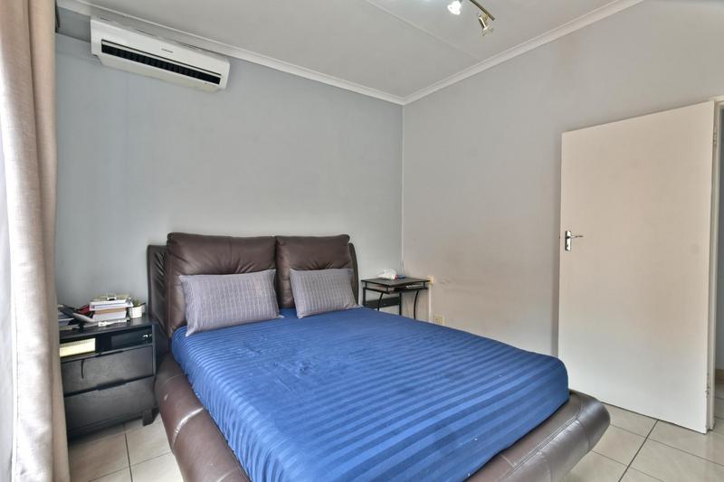 5 Bedroom Property for Sale in Glenvista Gauteng