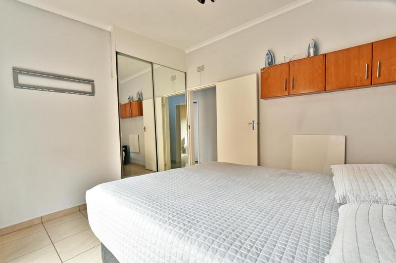 5 Bedroom Property for Sale in Glenvista Gauteng