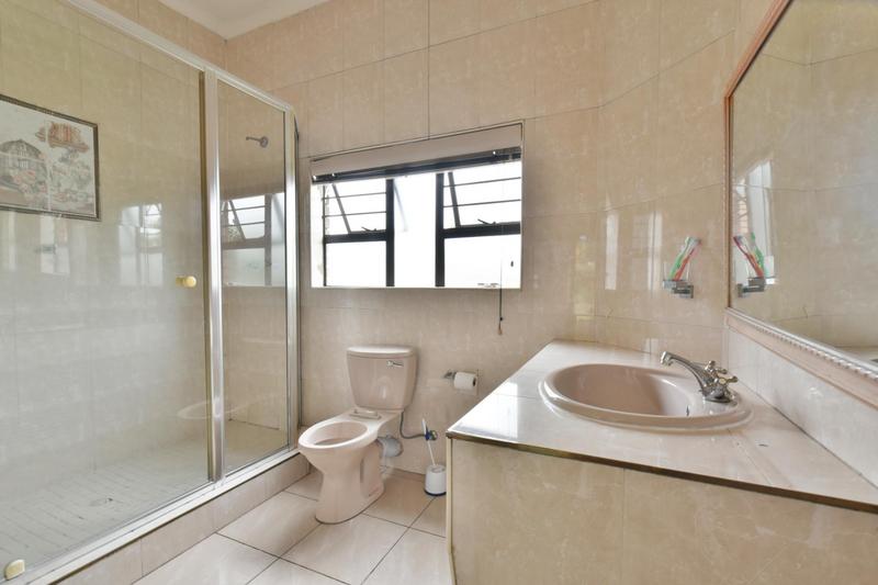 5 Bedroom Property for Sale in Glenvista Gauteng