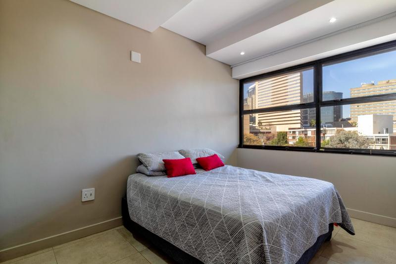 1 Bedroom Property for Sale in Sandton Central Gauteng