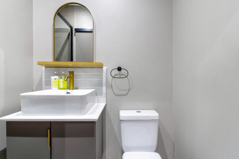 1 Bedroom Property for Sale in Sandton Central Gauteng