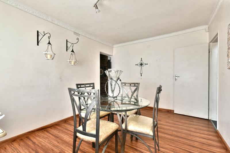 4 Bedroom Property for Sale in General Albertspark Gauteng