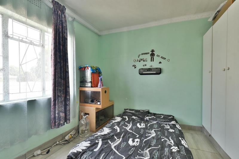 4 Bedroom Property for Sale in General Albertspark Gauteng