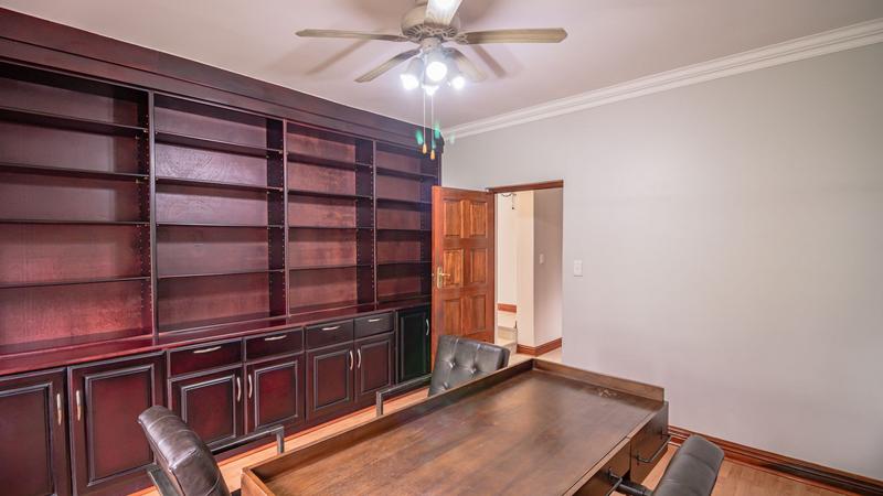 5 Bedroom Property for Sale in Midstream Estate Gauteng