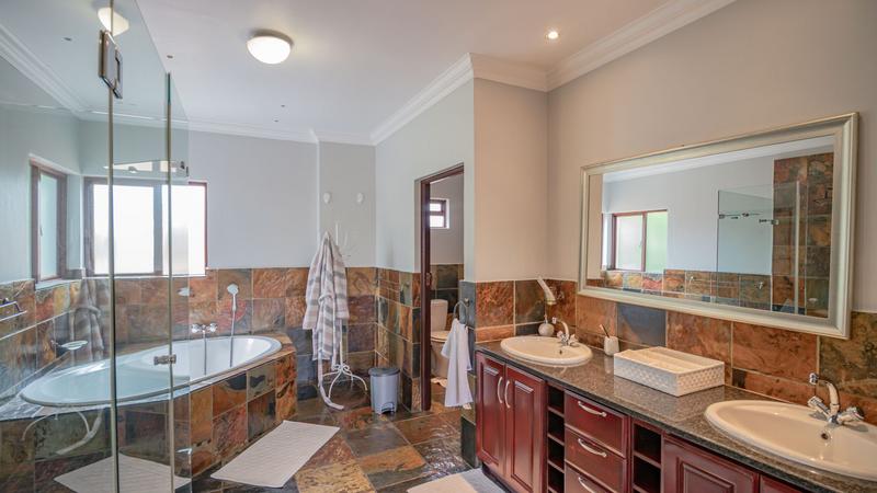 5 Bedroom Property for Sale in Midstream Estate Gauteng