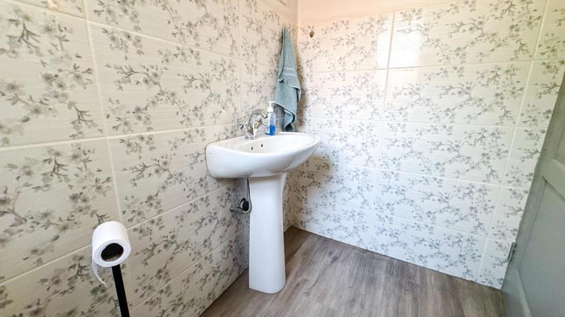 3 Bedroom Property for Sale in Midfield Estate Gauteng