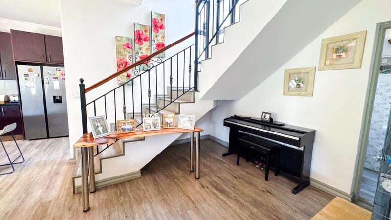 3 Bedroom Property for Sale in Midfield Estate Gauteng