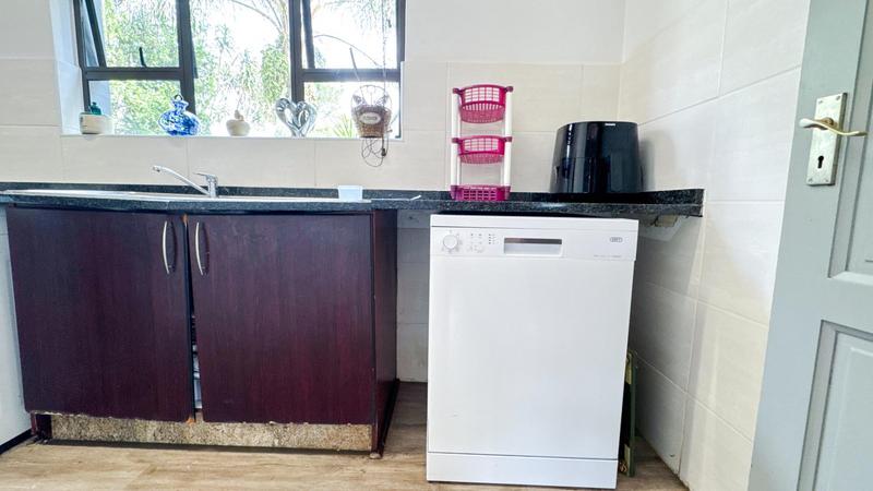 3 Bedroom Property for Sale in Midfield Estate Gauteng