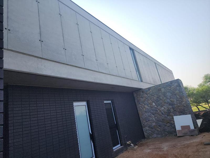 6 Bedroom Property for Sale in Midstream Ridge Gauteng