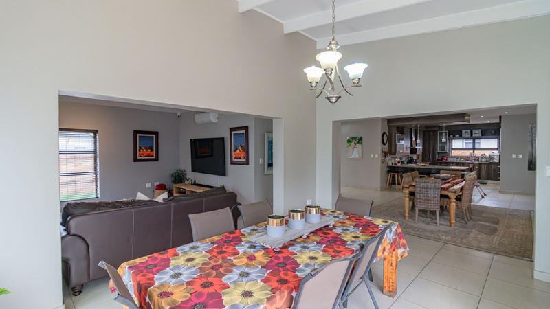 4 Bedroom Property for Sale in Midstream Ridge Gauteng