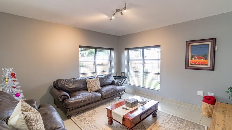 4 Bedroom Property for Sale in Midstream Ridge Gauteng