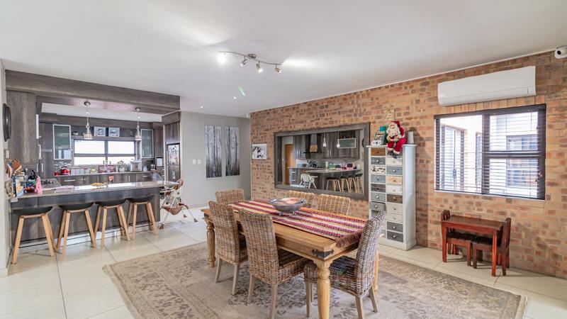 4 Bedroom Property for Sale in Midstream Ridge Gauteng