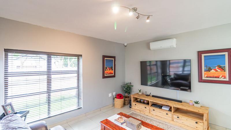 4 Bedroom Property for Sale in Midstream Ridge Gauteng