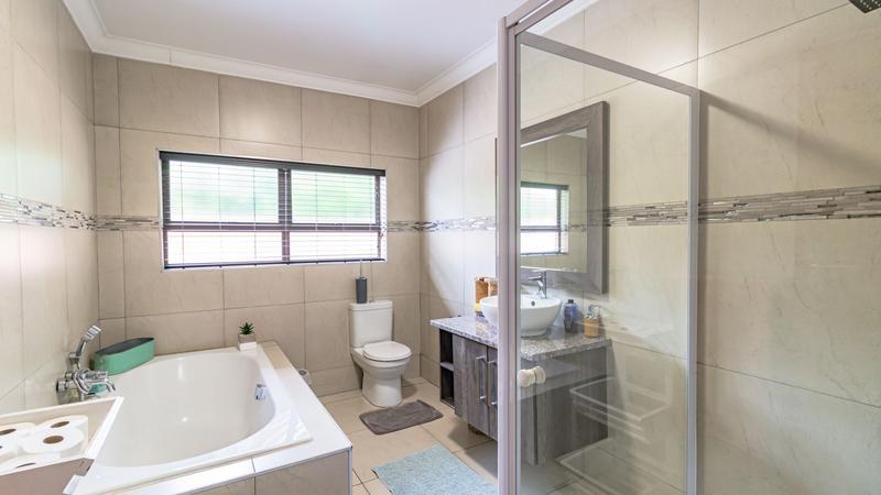 4 Bedroom Property for Sale in Midstream Ridge Gauteng