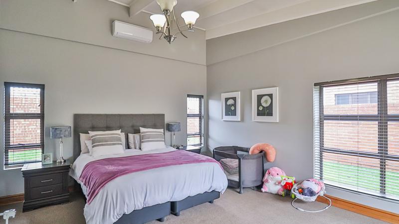 4 Bedroom Property for Sale in Midstream Ridge Gauteng