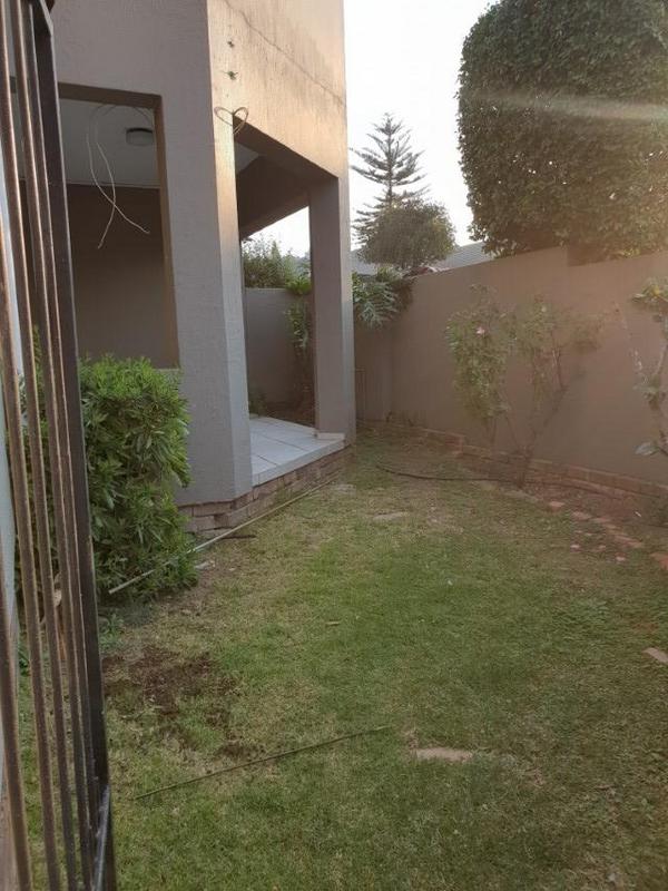 To Let 2 Bedroom Property for Rent in Sundowner Gauteng