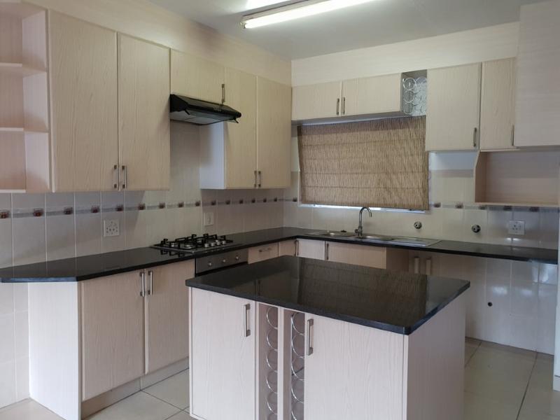 To Let 2 Bedroom Property for Rent in Sundowner Gauteng