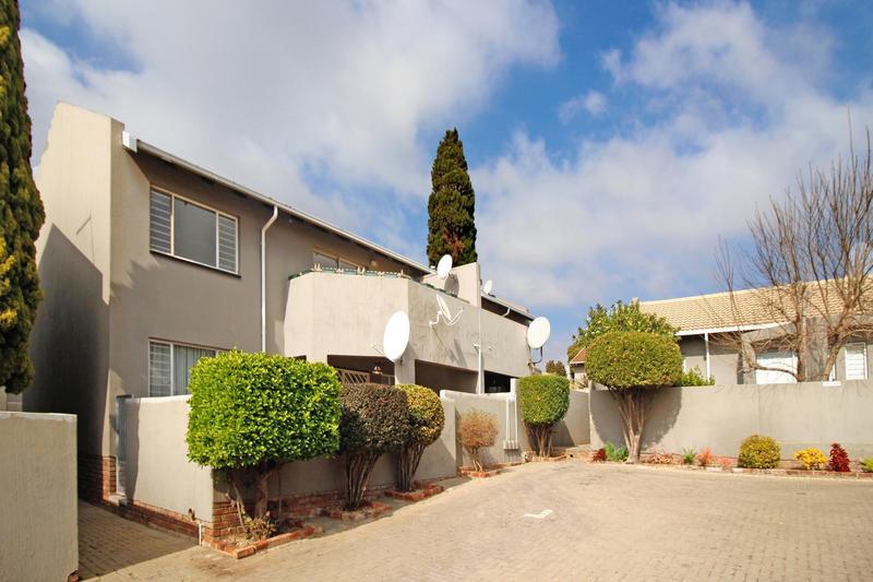 To Let 2 Bedroom Property for Rent in Sundowner Gauteng