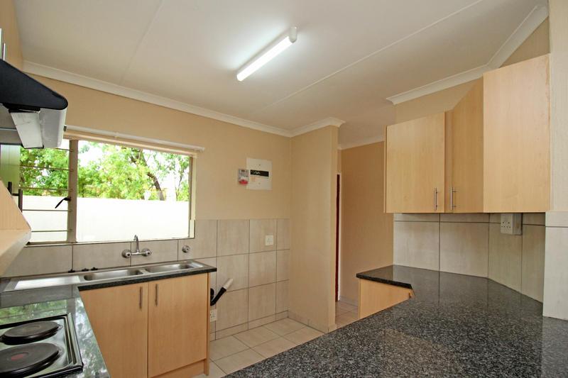 To Let 2 Bedroom Property for Rent in Sundowner Gauteng