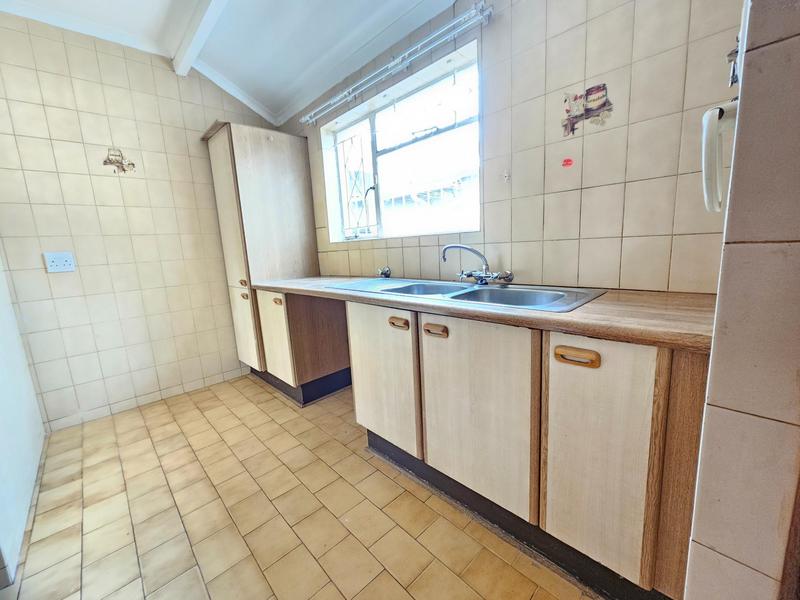 5 Bedroom Property for Sale in Constantia Kloof Gauteng