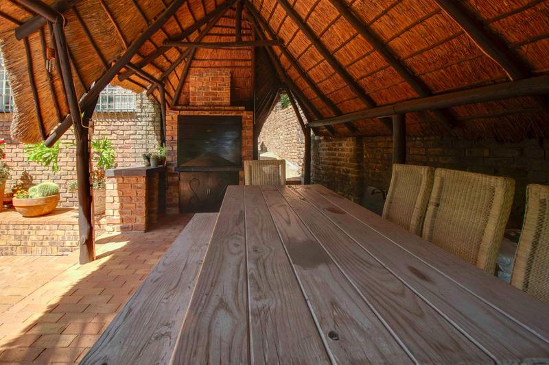 4 Bedroom Property for Sale in Helderkruin Gauteng