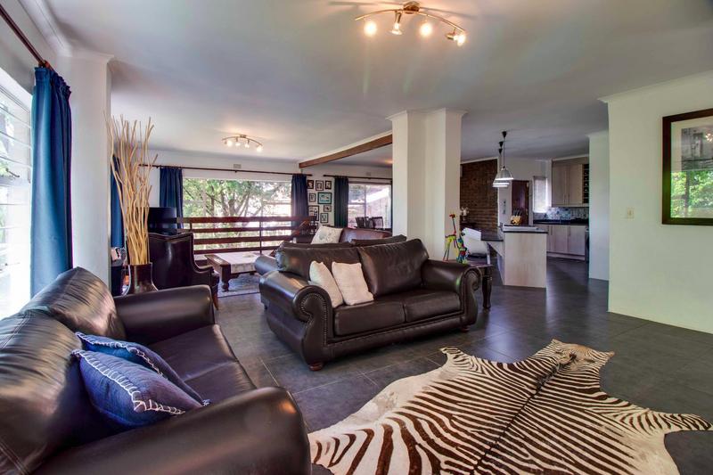 4 Bedroom Property for Sale in Helderkruin Gauteng