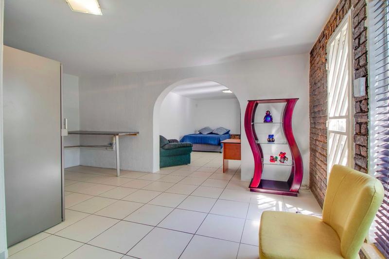 4 Bedroom Property for Sale in Helderkruin Gauteng