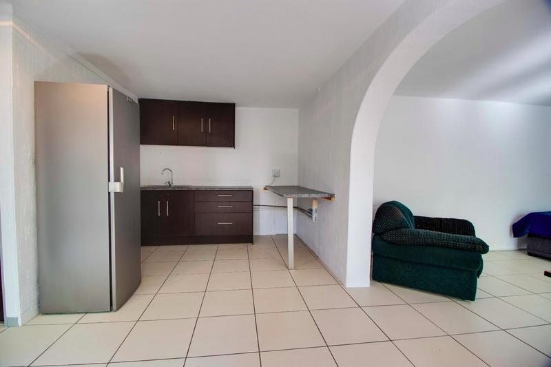 4 Bedroom Property for Sale in Helderkruin Gauteng