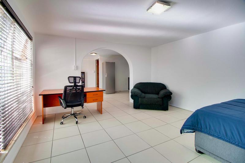 4 Bedroom Property for Sale in Helderkruin Gauteng