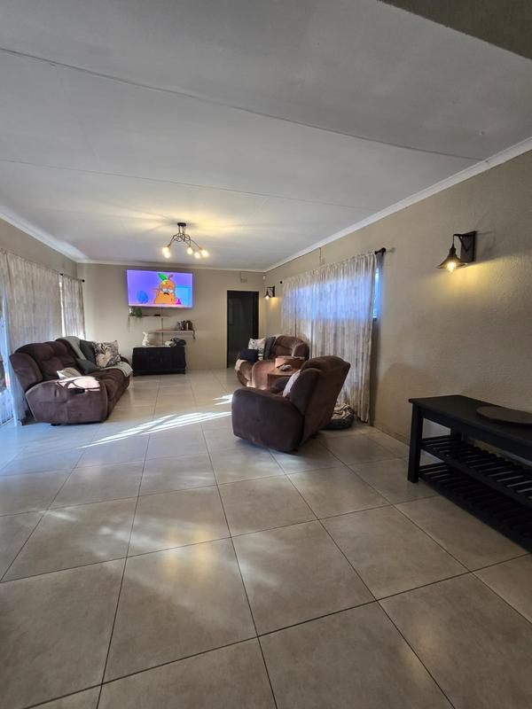 4 Bedroom Property for Sale in Edelweiss Gauteng