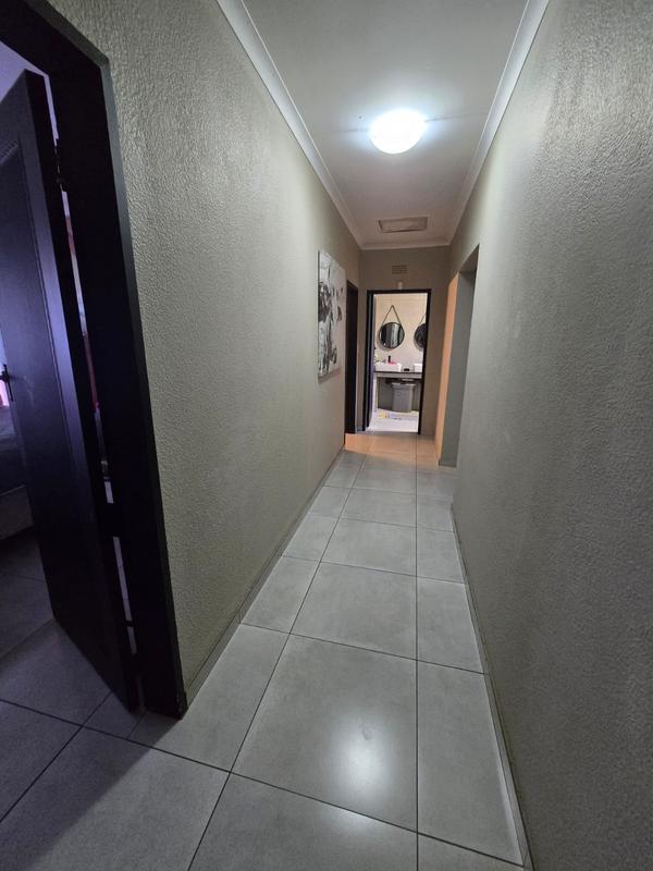 4 Bedroom Property for Sale in Edelweiss Gauteng