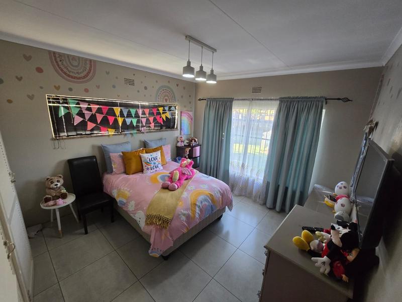 4 Bedroom Property for Sale in Edelweiss Gauteng