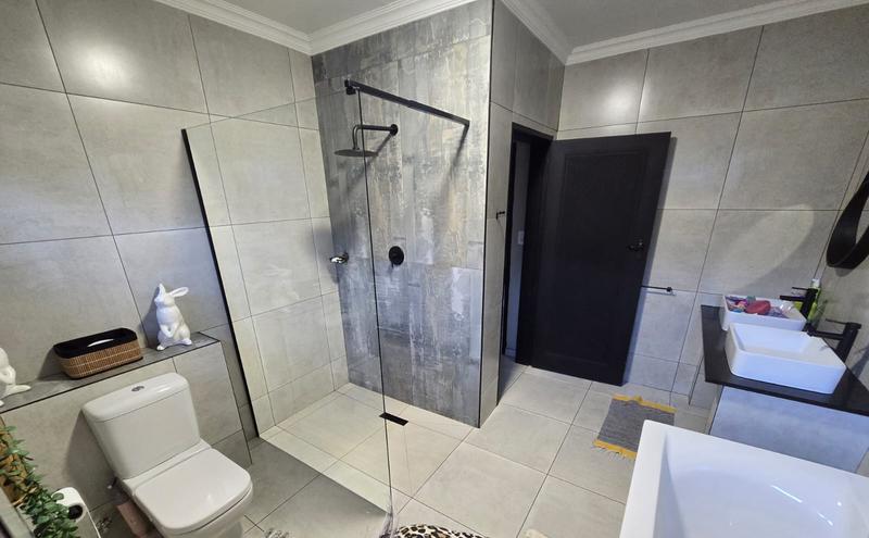 4 Bedroom Property for Sale in Edelweiss Gauteng