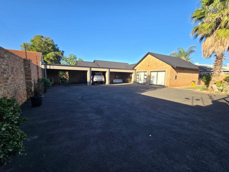 4 Bedroom Property for Sale in Edelweiss Gauteng